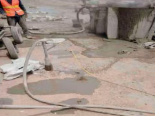 二道江水泥混凝土路面板底注浆技术 路面脱空注浆整治方案